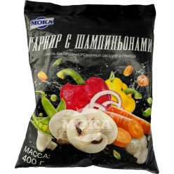 Garniture avec champignons. Mélange de légumes et champignons surgelés